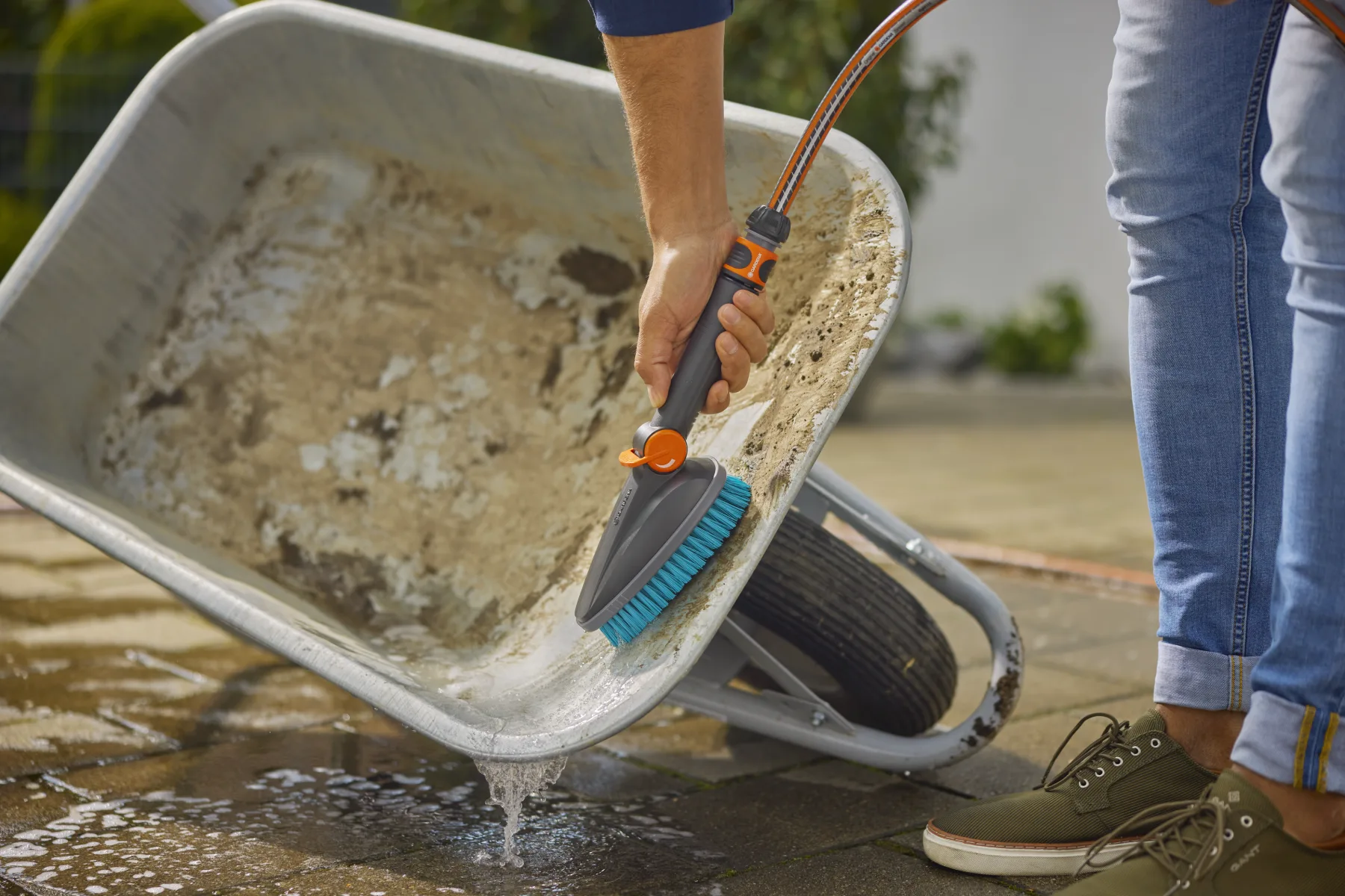 Cleansystem ruční kartáč M tvrdý, s přípojkou na hadici