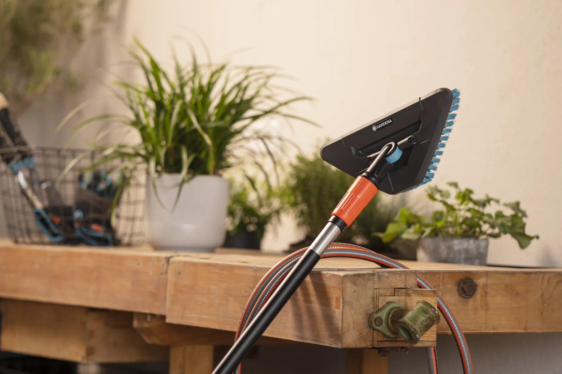 Cleansystem ruční kartáč tvrdý flex, pro větší, méně citlivé povrchy