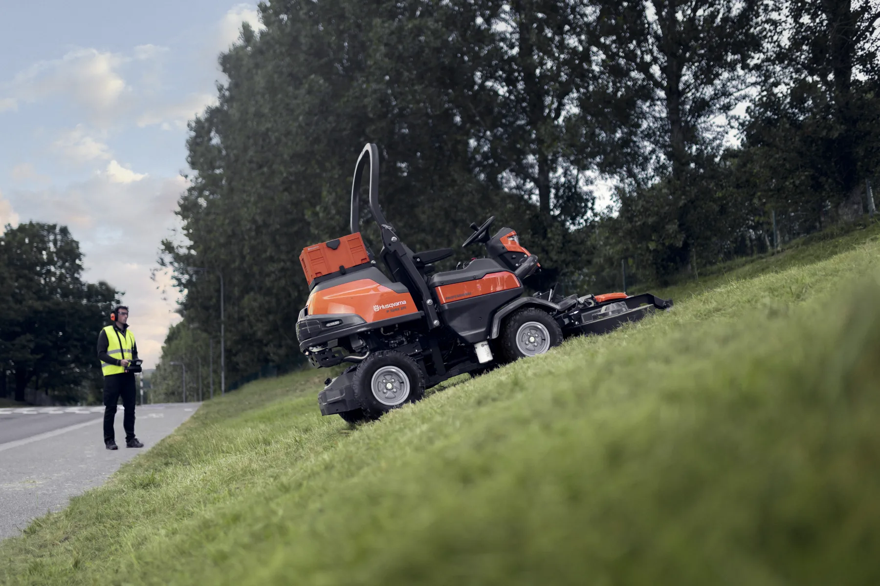 Husqvarna P 524XR EFI (bez žac. ústr.)