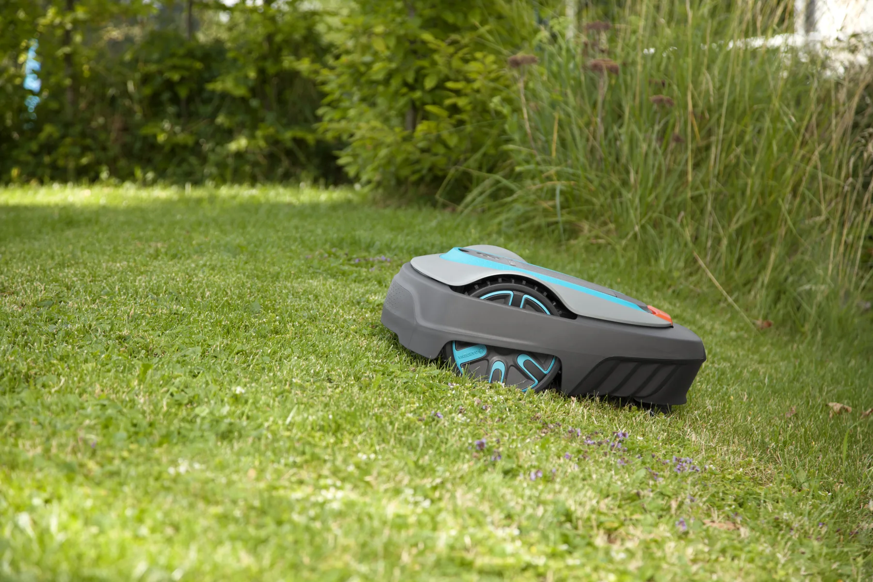 Robotická sekačka SILENO city, 250 m²