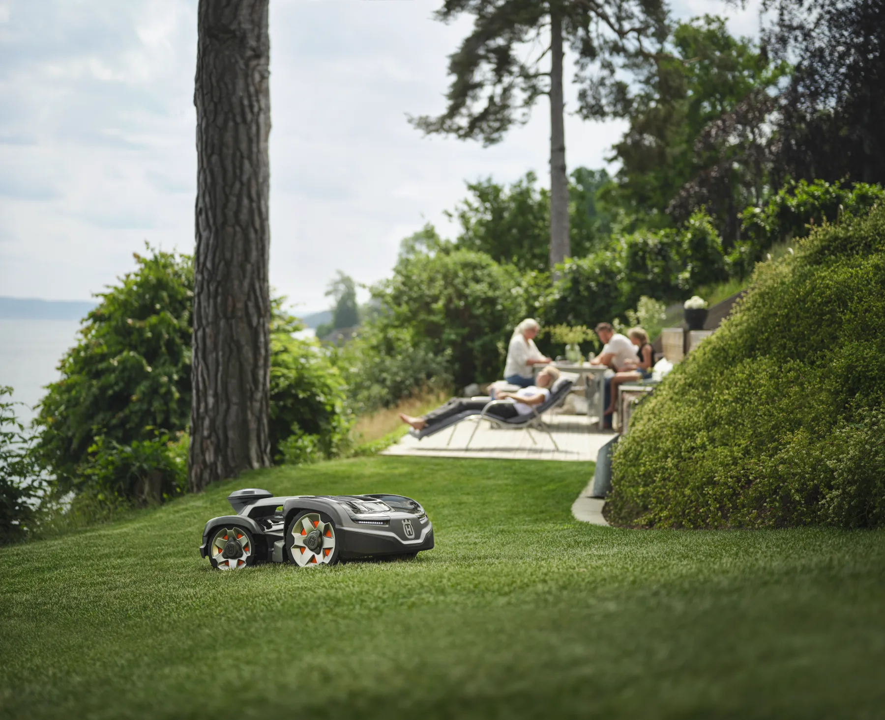 Husqvarna Automower® 435X AWD NERA