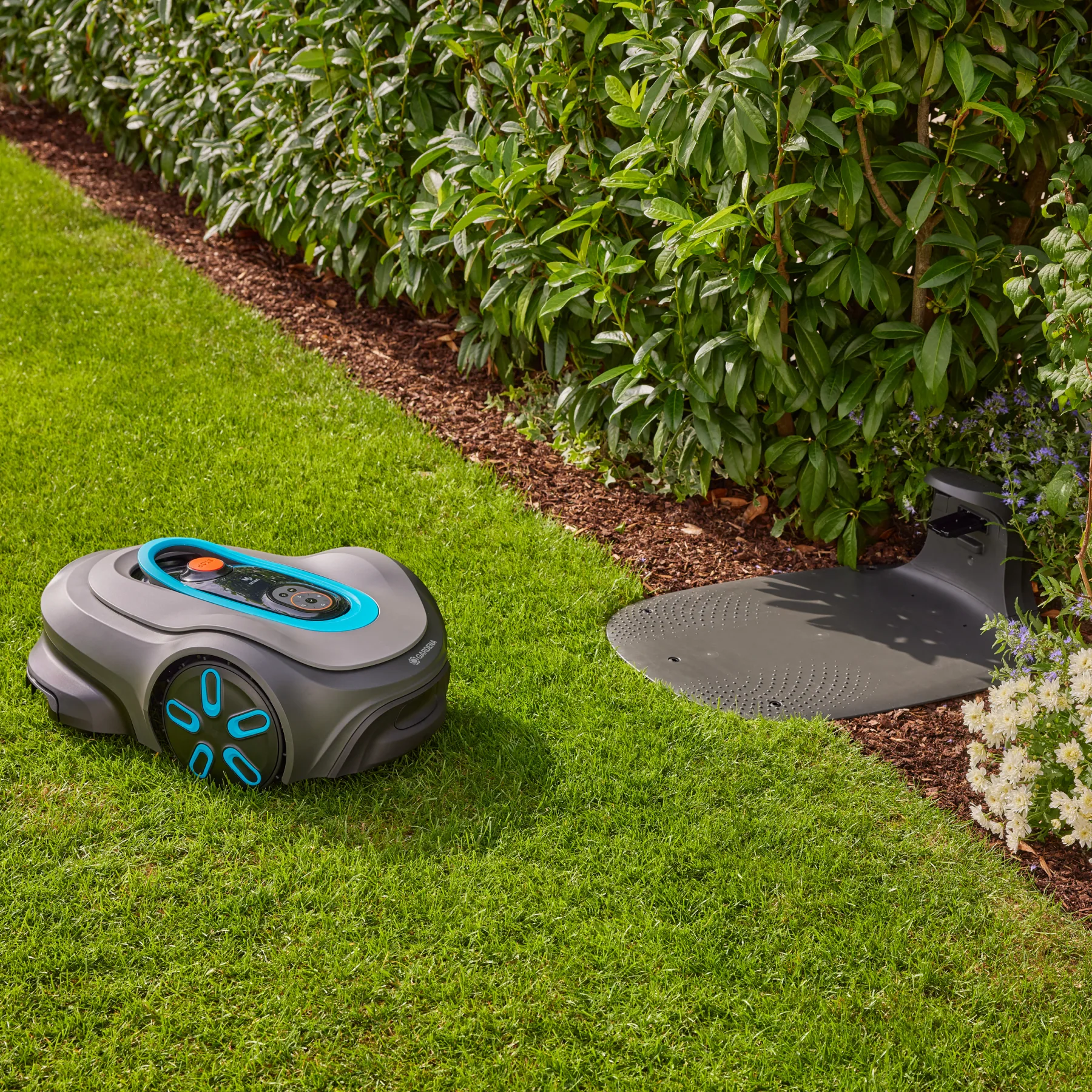 Smart SILENO pro 600 m², robotic lawn mower