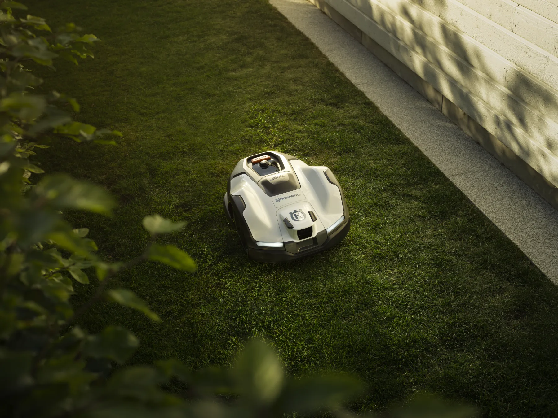 Husqvarna Automower® 410VE NERA