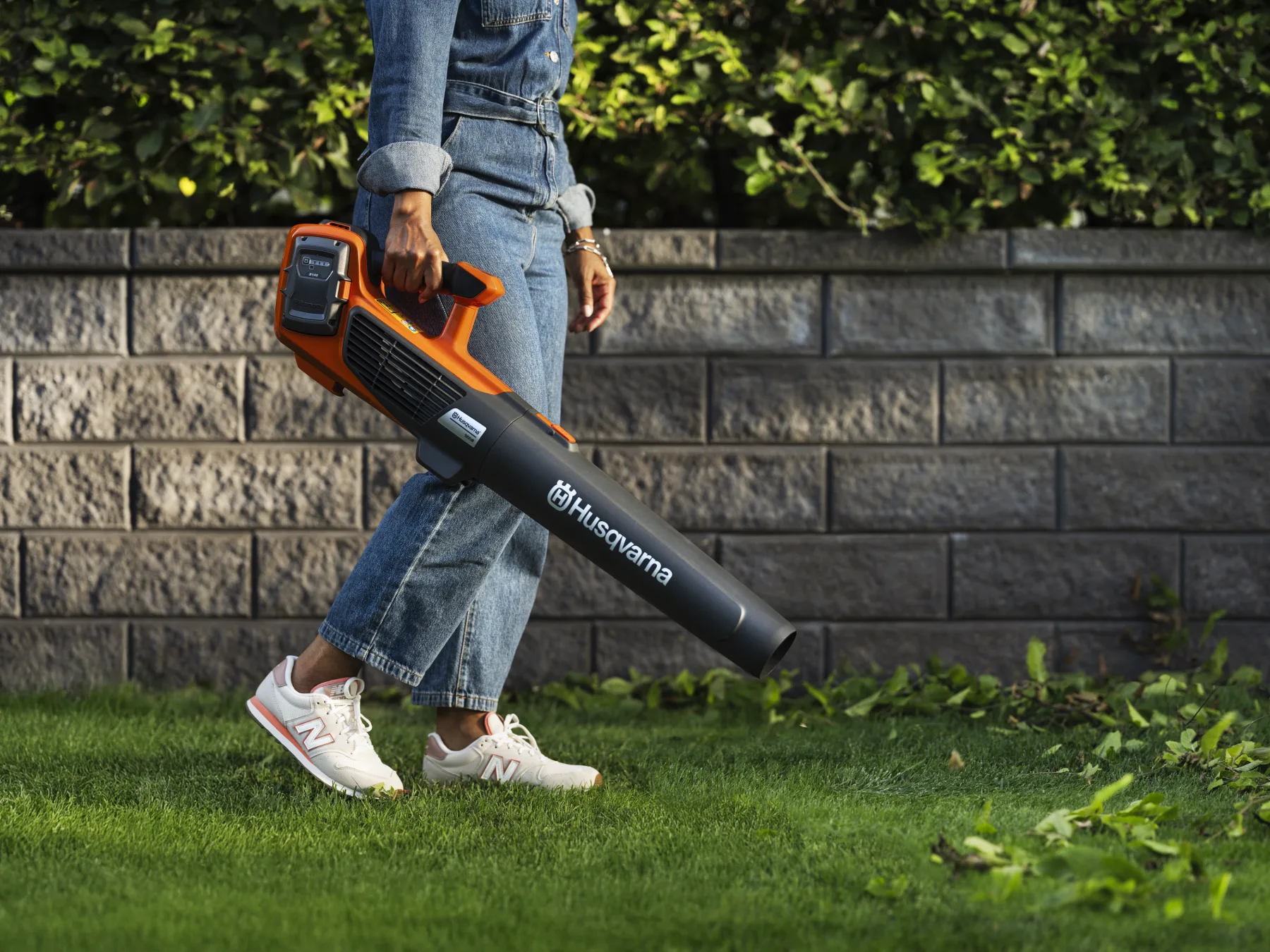 Husqvarna 122iB s akumulátorem a nabíječkou